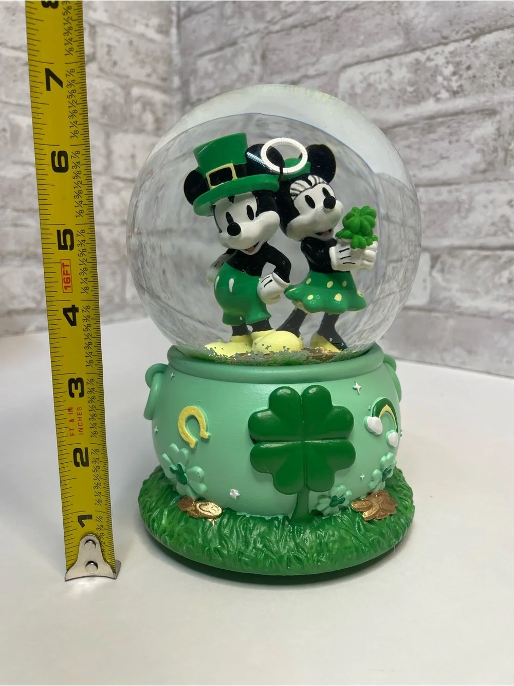 Disney Snow Globe Mickey & Minnie Mouse Irish St. Patrick’s Day Musical Rare